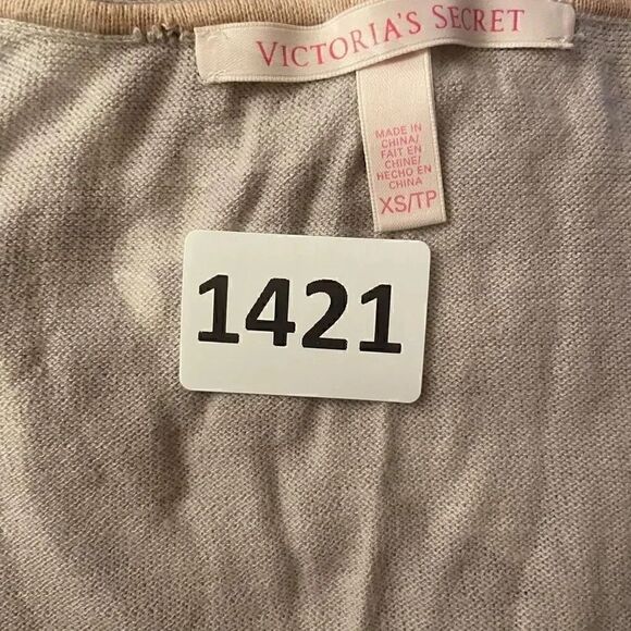 Victoria Secret Cropped Lavender Long Sleeves Cardigan Sweater SZ XS #1421 - Picture 5 of 6